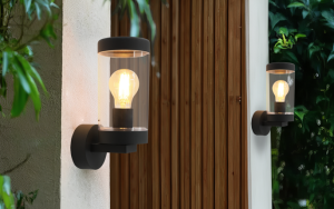 Lantern E27 Wall Light